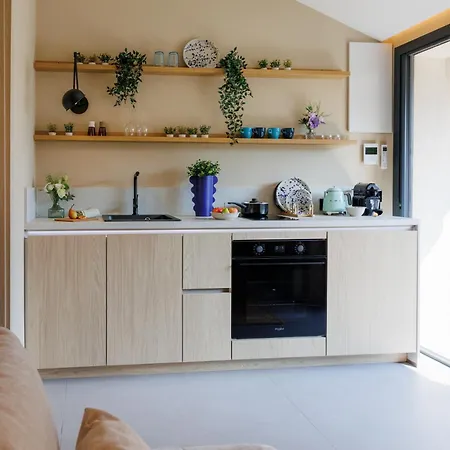 Cigale Bleue Avec Terrasse Et Piscine A Apartamento Antibes